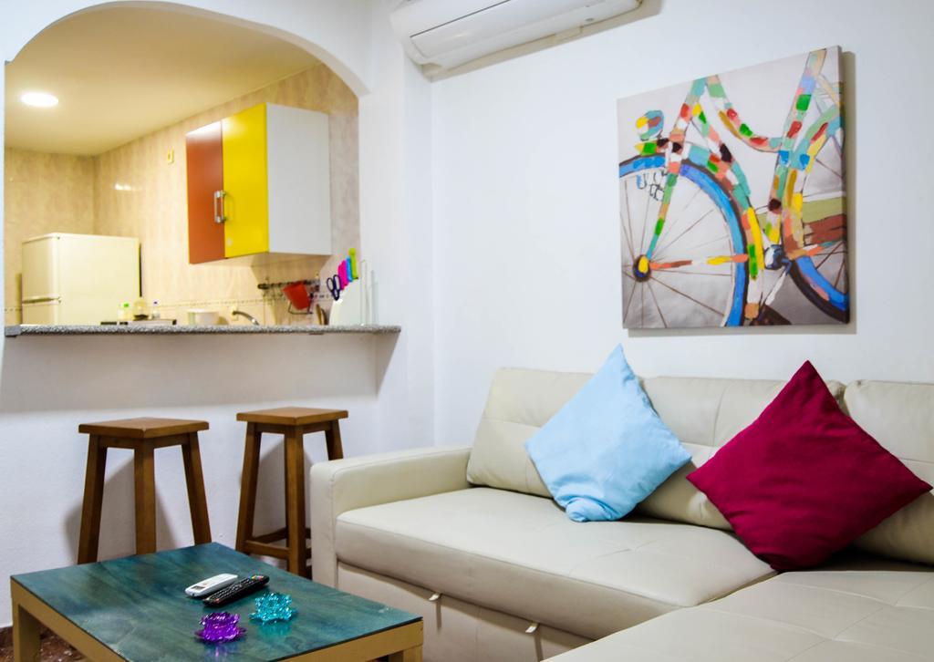 Marques De Guadiaro 1 Apartamentos Малага Екстериор снимка